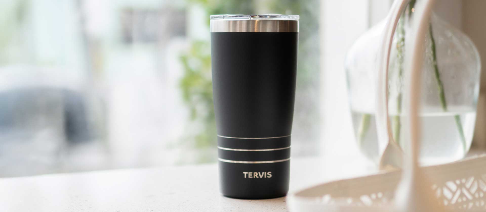 0oz Traveler Lifestyle Image