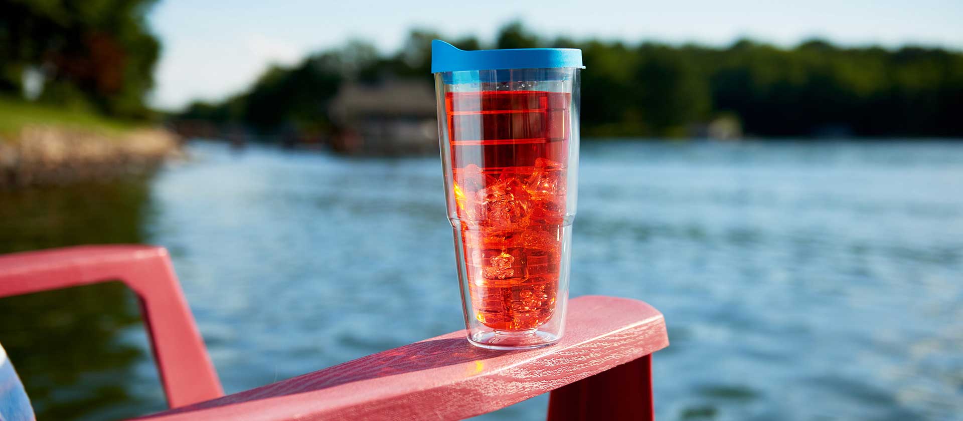 24oz Classic Tumbler Lifestyle Image
